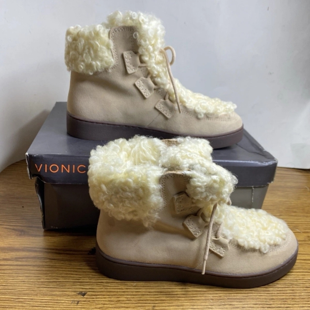 Vionic Oak Splendid Sand Lace Up Ankle Shealing Winter Boots Women’s Size 7M New